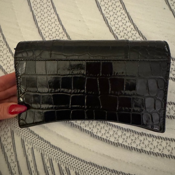 Balenciaga wallet on a chain - Picture 3 of 3